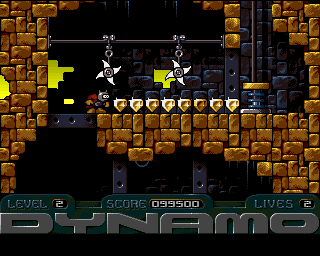 Captain Dynamo (Amiga) screenshot: Level 2 - watch out for those revolving blades