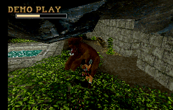 Tomb Raider (SEGA Saturn) screenshot: Getting beared!