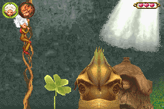 Arthur and the Invisibles: The Game (Game Boy Advance) screenshot: Climbing vines is often necessary