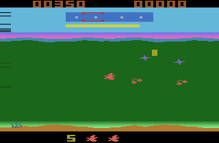 Funky Fish (Atari 2600) screenshot: When you shoot a sea creature, they turn to fruit.
