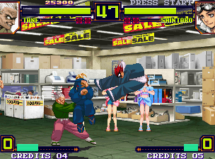 Shin Gōketsuji Ichizoku Tōkon: Matrimelee (Neo Geo) screenshot: In an attempt to avoid Shintaro's Power Dunk Shot attack, Tane performs the Enabler Guard maneuver.