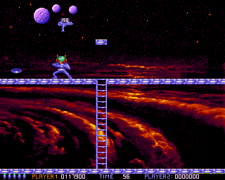 Ooops Up (Amiga) screenshot: Sometimes when you split an asteroid, a bonus-item falls down to you. With this gun I'm about to get, I can destroy the asteroids much faster.