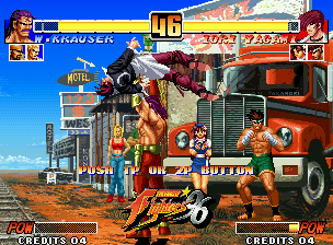 The King of Fighters '96 (Neo Geo) screenshot: Demonstrative match: Iori Yagami's counterattack is suddenly stopped by Wolfgang Krauser's grab...