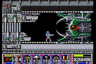 Turrican (Amiga) screenshot: Level exit with boss