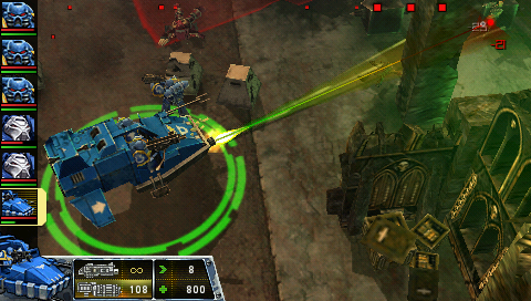 Warhammer 40,000: Squad Command (PSP) screenshot: The Land Speeder is poking holes in the enemy guy with the autocannon
