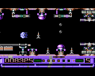 Slayer (Amiga) screenshot: Watch out for launching missiles.