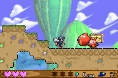 Klonoa: Empire of Dreams (Game Boy Advance) screenshot: Grabbed enemies can be thrown at other enemies...