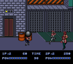 Double Dragon II: The Revenge (Genesis) screenshot: Watch out for the ball!
