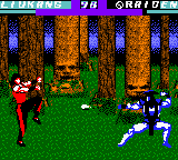 Mortal Kombat 4 (Game Boy Color) screenshot: Liu Kang and Rayden using projectiles simultaneously.