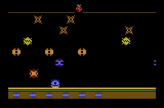 Space Treat Deluxe (Atari 2600) screenshot: I need to get the strawberry