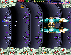 Thunder Cross II (Arcade) screenshot: Mini boss