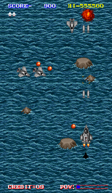 Dyger (Arcade) screenshot: Air weapon