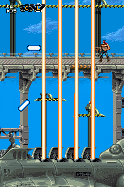 Contra 4 (Nintendo DS) screenshot: Fighting a submarine miniboss. You'll be pretty screwed if you don't have the right weapons for this one.