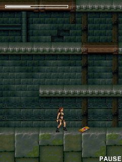 Tomb Raider: Underworld (J2ME) screenshot: Found a health pack