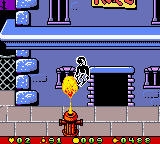 Earthworm Jim: Menace 2 the Galaxy (Game Boy Color) screenshot: Wait a good moment to jump these fire hydrant, or else Jim will be burned for a moment... :-(