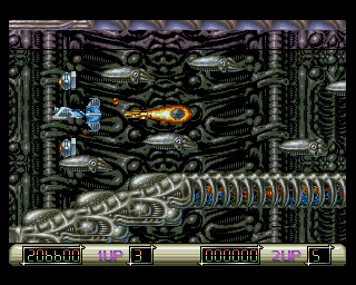 Z-Out (Amiga) screenshot: If you press the fire button, and hold it for a couple of seconds, you will fire a bigger, more powerful shot.