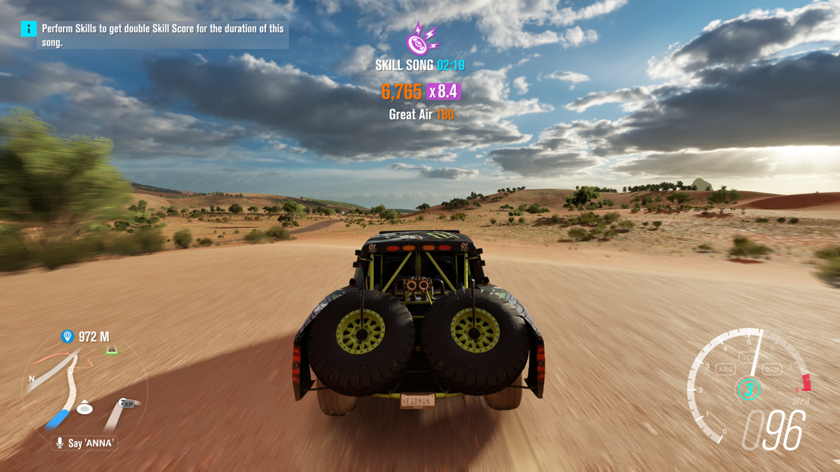 Forza Horizon 3 (Xbox One) screenshot: I'm trying to perform as many actions as possible during this skill song.