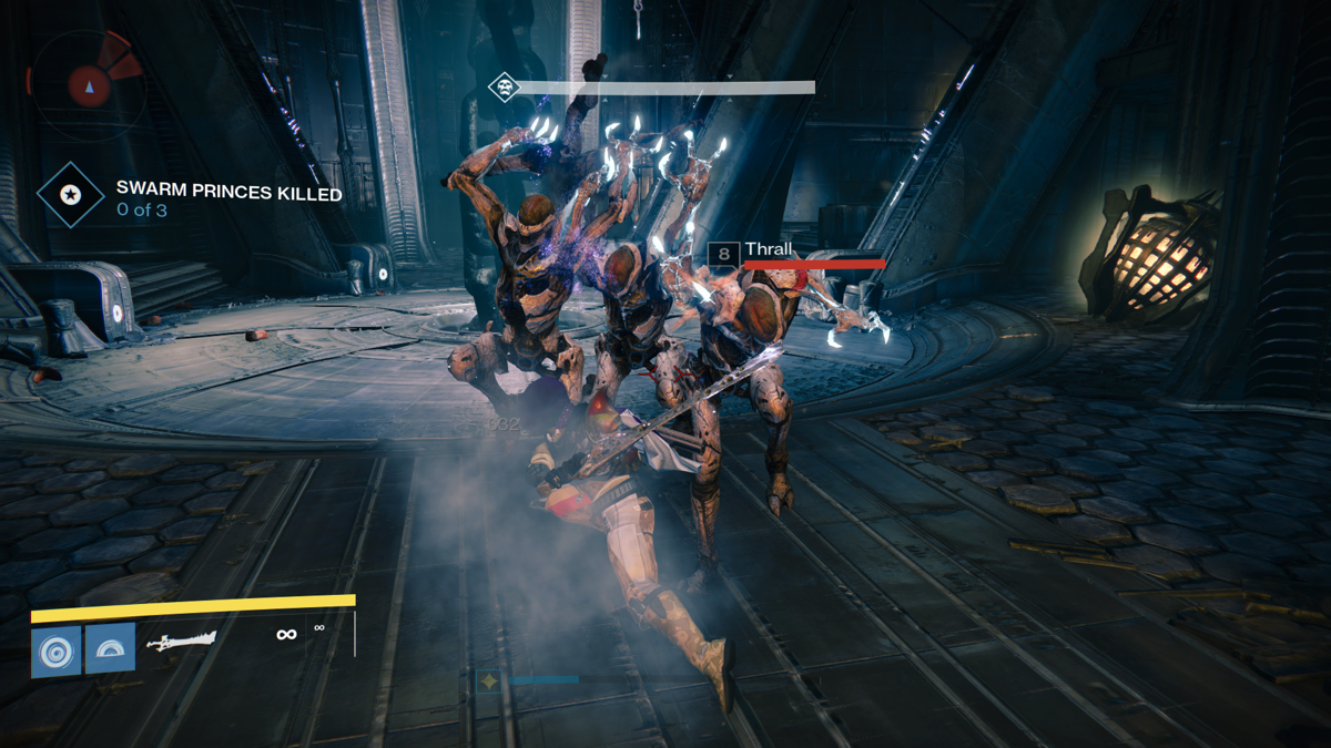 Destiny: Expansion I - The Dark Below (Xbox One) screenshot: I'm decimating a horde of Hive Thralls with the sword.