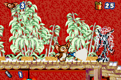 Gremlins: Stripe Vs. Gizmo (Game Boy Advance) screenshot: ...and finishing him off.