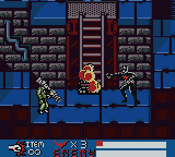 Batman Beyond: Return of the Joker (Game Boy Color) screenshot: Destroying a robot guard