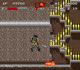 Haunted Castle (Arcade) screenshot: Tried to attack the knives and turkey with fire, got hit anyway