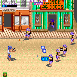 Heated Barrel (Arcade) screenshot: Stage 1, note the power-ups