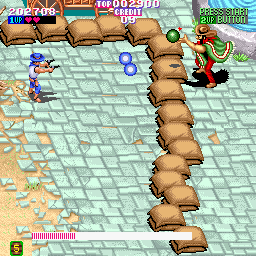 Heated Barrel (Arcade) screenshot: Stage 1 boss