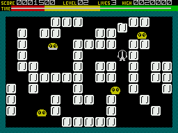 Eskimo Eddie (ZX Spectrum) screenshot: A good chance to kill the one in the top-left.