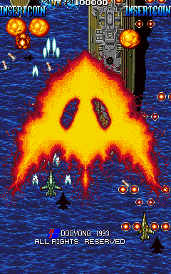 Blue Hawk (Arcade) screenshot: Two player demo with bomb explosion