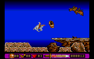 Pegasus (Atari ST) screenshot: Level one, flying.