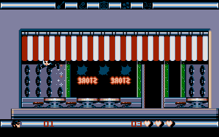 The Blues Brothers (Atari ST) screenshot: Collect records for points.