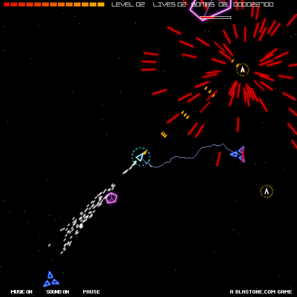 Vectoroids (Browser) screenshot: A Zapper hits me with his energy bolt.