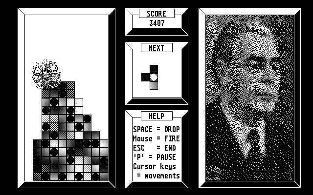 Leonid (Atari ST) screenshot: Shooting at a block