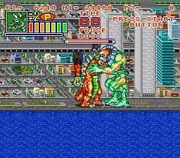 King of the Monsters 2: The Next Thing (SNES) screenshot: In a grapple