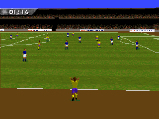 FIFA Soccer 96 (SEGA 32X) screenshot: The ball is being thrown back in.