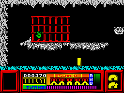 Frost Byte (ZX Spectrum) screenshot: Shot the lower circle - the higher one is indestructible