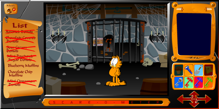 Garfield's Scary Scavenger Hunt (Browser) screenshot: So close I can see it... but how do I reach it through the locked gate?