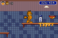 Garfield: The Search for Pooky (Game Boy Advance) screenshot: Collect milk to refill your health meter.