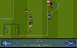 John Barnes European Football (Atari ST) screenshot: Good chance to score