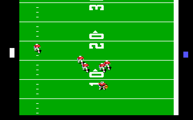 John Madden Football (DOS) screenshot: Making a break for it.