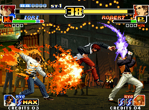 The King of Fighters '99: Millennium Battle (Neo Geo) screenshot: Robert blocks the offensive formed by Kyo's Orochinagi and Iori's DM Ura 311 Shiki: Saku Tsumagushi.