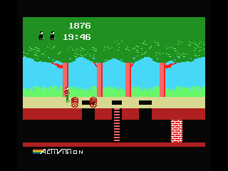 Pitfall! (MSX) screenshot: Jump over the lumber
