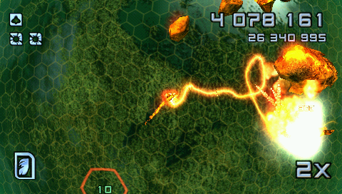 Super Stardust Portable (PSP) screenshot: Using the melter weapon in the jungle planet