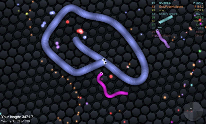 slither.io (Android) screenshot: Hiding inside own tail