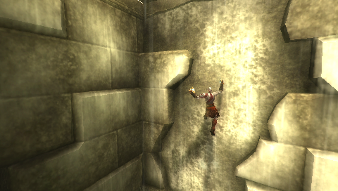 God of War: Ghost of Sparta (PSP) screenshot: Climbing the wall.