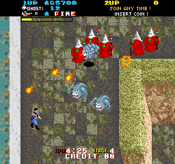 The Real Ghostbusters (Arcade) screenshot: Level 04:<br> The Ku Klux Kan or a Capirote's convention?