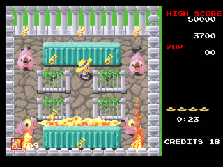 Namco Museum Encore (PlayStation) screenshot: Rompers - Second round, with fire-breathing pink triceratops