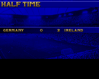 Soccer Superstars (Amiga CD32) screenshot: It's half time, and it doesn't look good for my team.