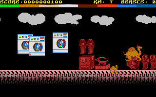 Return of the Mutant Camels (Atari ST) screenshot: Only in a Jeff Minter game...