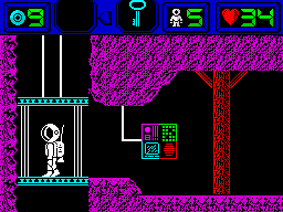 Heritage (ZX Spectrum) screenshot: Using lift